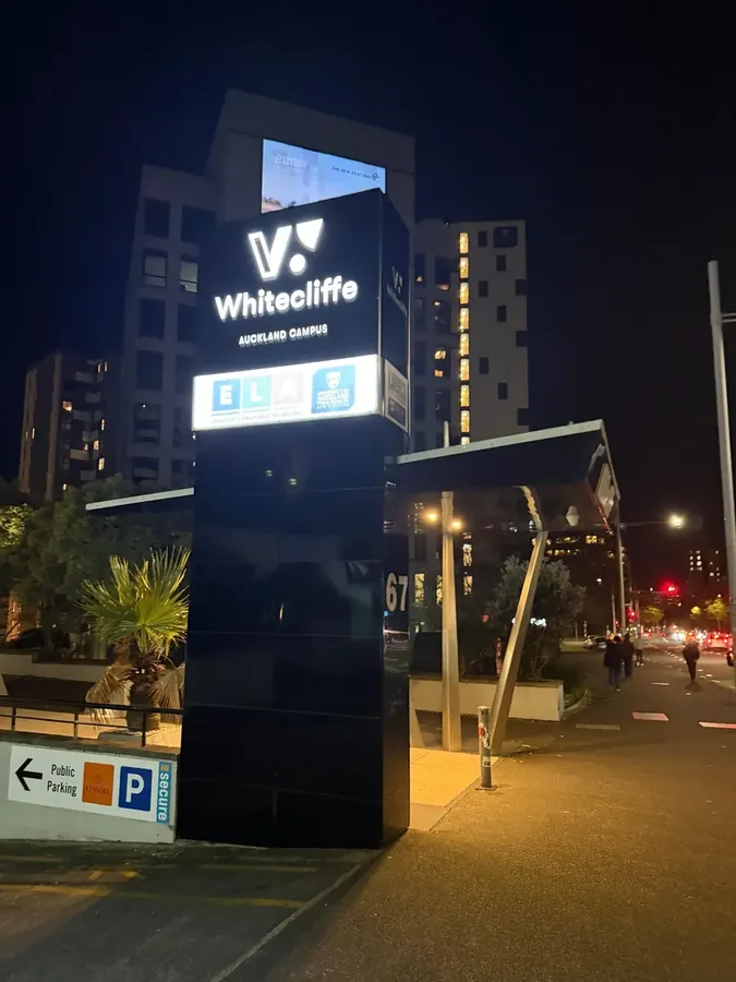 Whitecliffe campus signage by AAA Signs